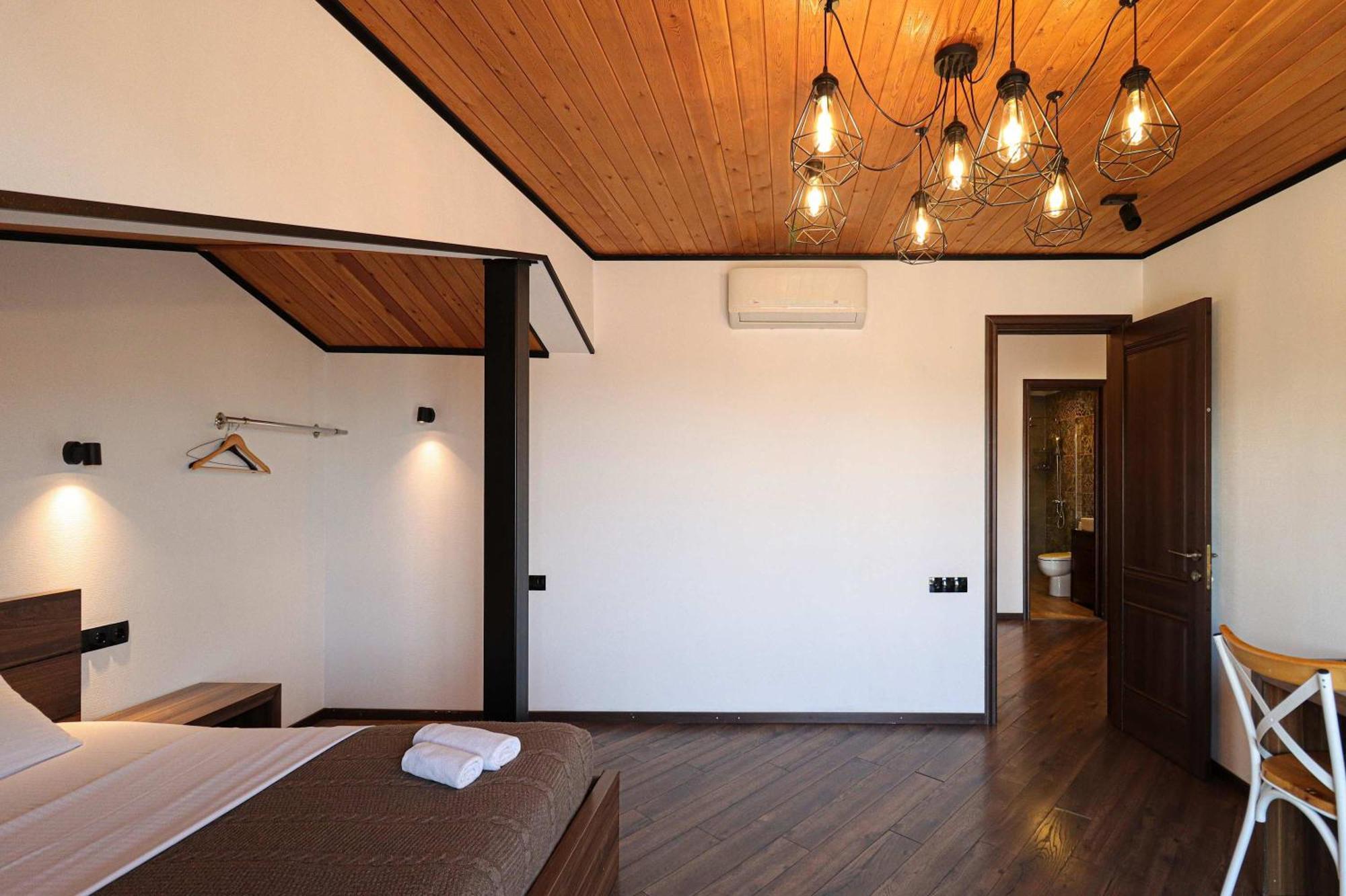 3br W Huge Terrace & Magnificent Views *