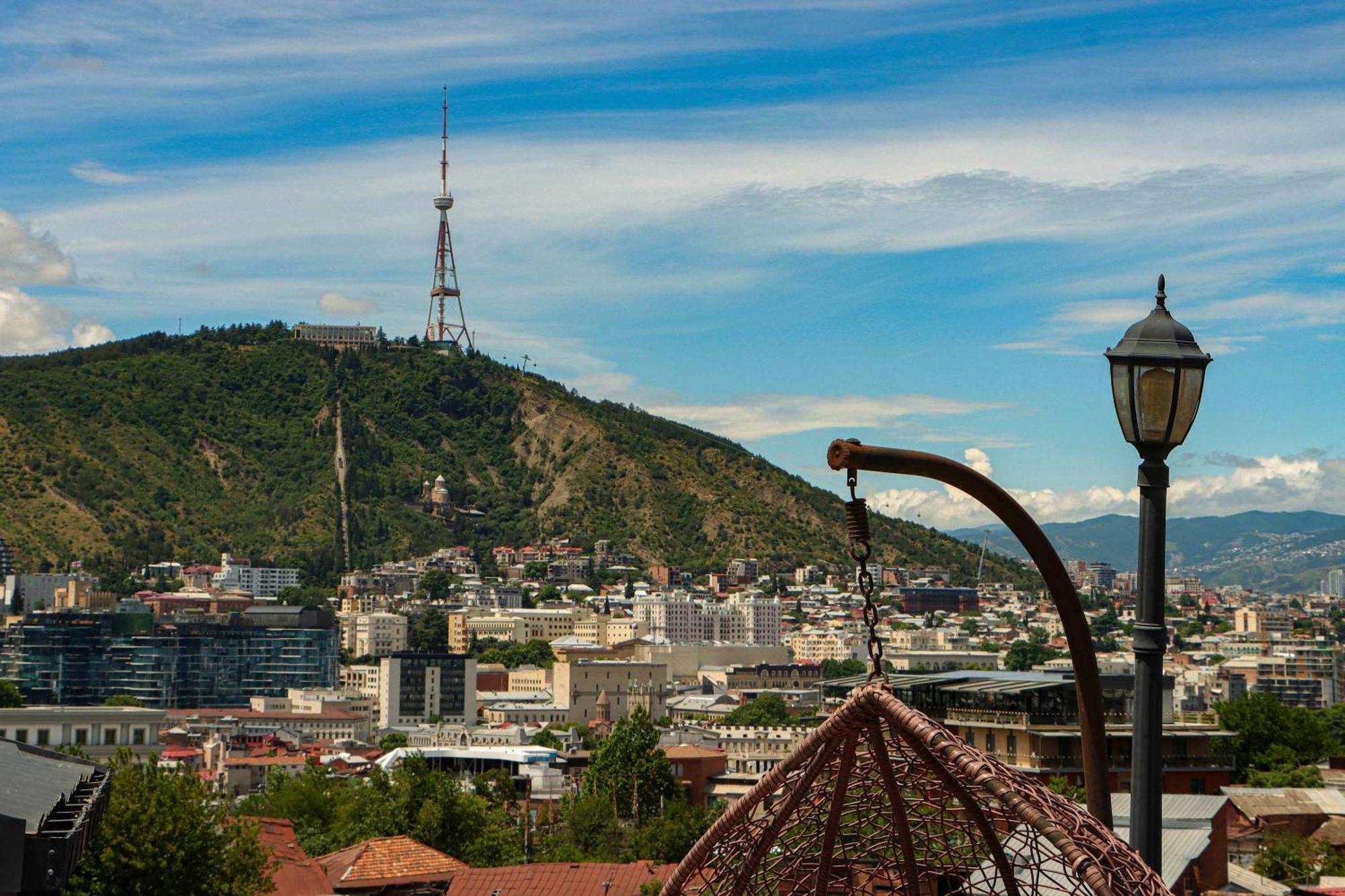 Апартаменты 3br W Huge Terrace & Magnificent Views Тбилиси